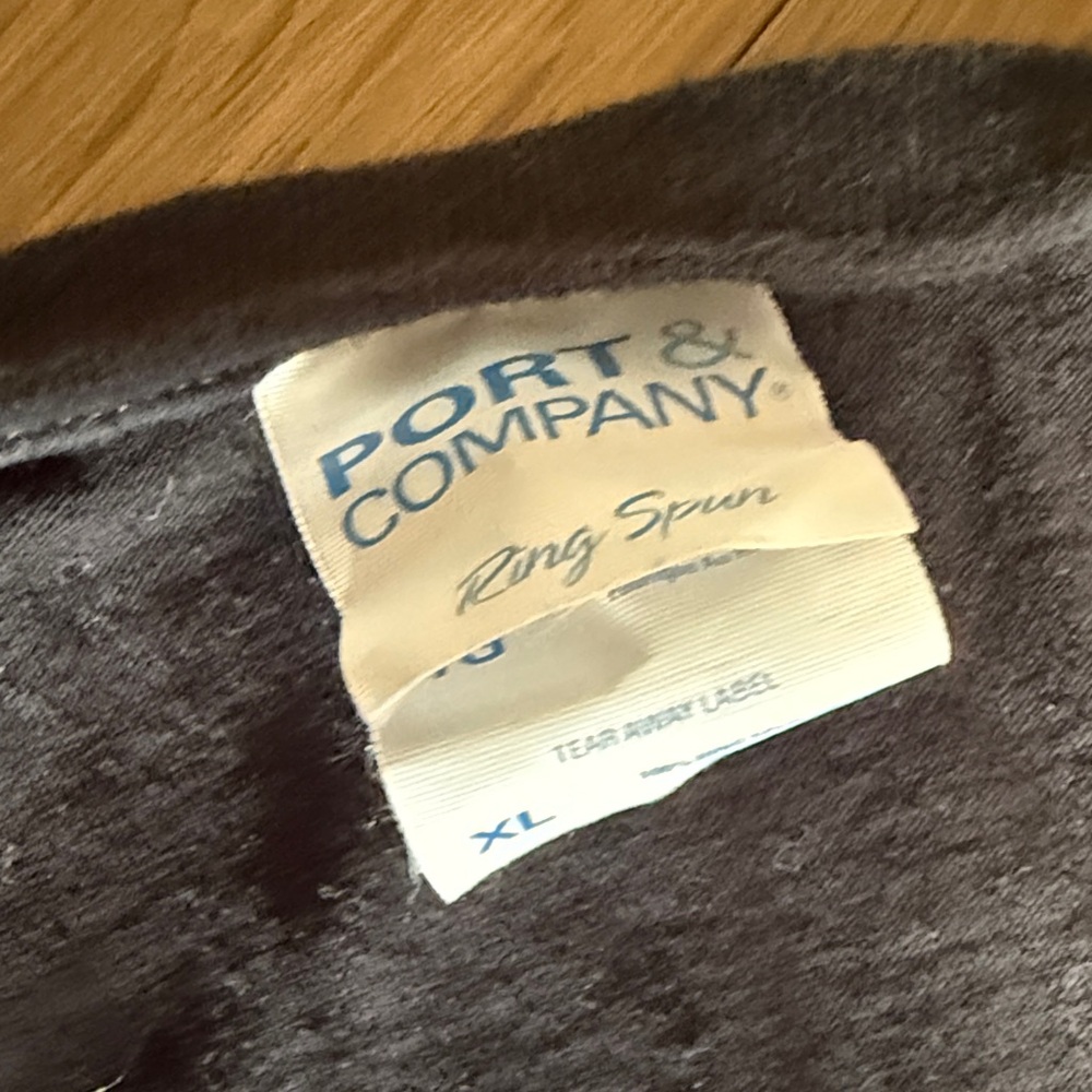 “Kinder Crew” Teacher T-shirt 🍎 - Picture 3 of 3